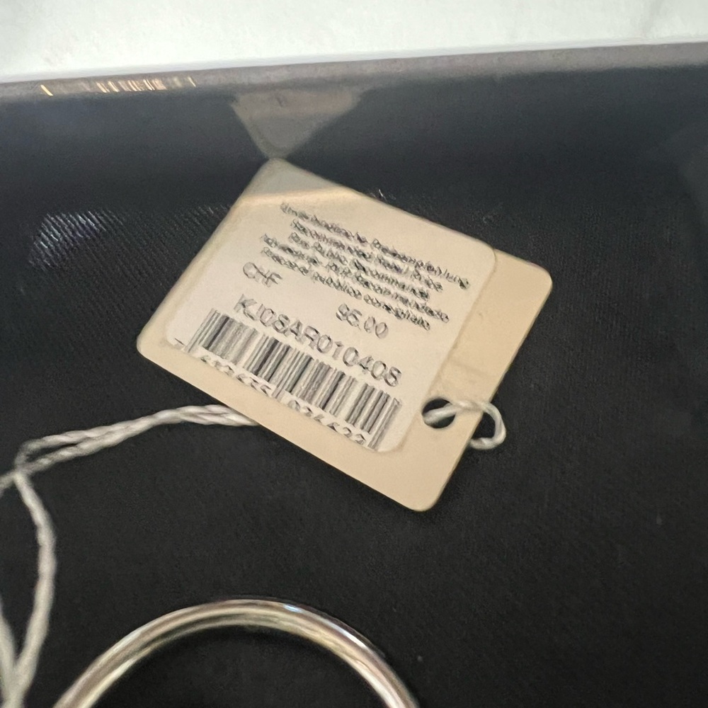 Calvin Klein NWTSilver and White Ring Size 8 - Picture 2 of 3